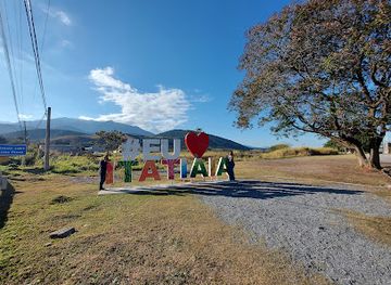 brazil/itatiaia-national-park/attraction/monumento-eu-amo-itatiaia-euamoitatiaia