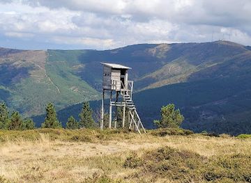 portugal/serra-da-lousa/attraction/marco-geodesico-do-candal