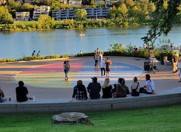 canada/northern-canada/attraction/river-landing