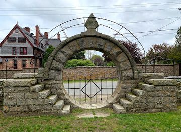 rhode-island/narragansett-bay/attraction/chateau-sur-mer