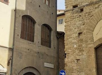 italy/san-gimignano/attraction/torre-della-castagna