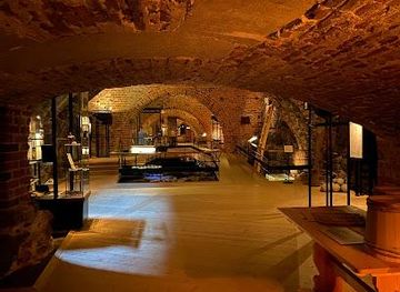 sweden/stockholm/attraction/museum-tre-kronor