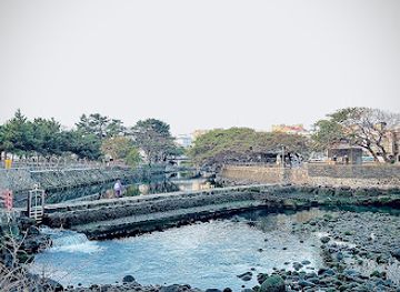 south-korea/jeju-city/attraction/woldaecheon