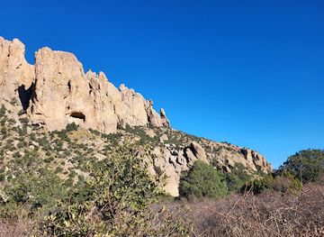 arizona/chiricahua-national-monument/attraction/cave-creek-visitor-info-center