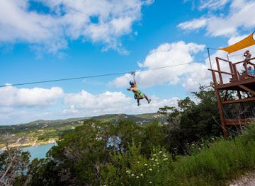 texas/central-texas/attraction/lake-travis-zipline-adventures