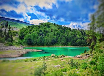 georgia/akhaltsikhe/attraction/green-lake-raft