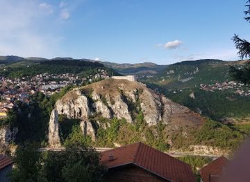 bosnia-and-herzegovina/bosnian-podrinje-canton/attraction/white-fortress