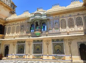 india/udaipur/attraction/bada-mahal