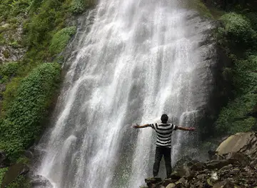 नियाल्ने झरना Kyadi Waterfall