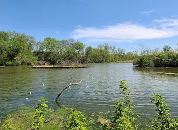 nebraska/omaha/attraction/heron-haven-nature-center