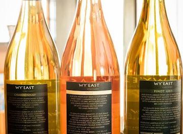 oregon/hood-river/attraction/wy-east-vineyards
