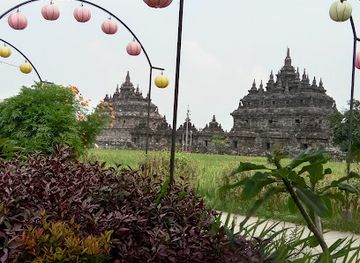 indonesia/java/attraction/plaosan-lor-temple