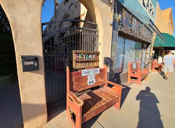 arizona/winslow/attraction/world-s-smallest-church