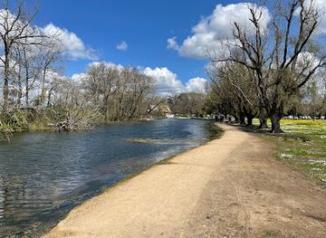 australia/eastern-victoria/attraction/lake-wendouree-fairyland