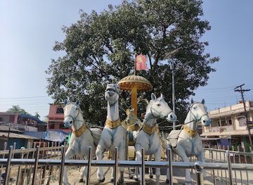 nepal/mechi-zone/attraction/krishna-arjun-charriot-statue
