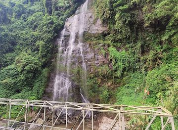nepal/province-no-1/attraction/hyatung-falls