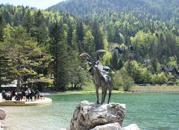 slovenia/kranjska-gora/attraction/pes-pot-ob-reki-pisnici