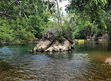 belize/mountain-pine-ridge-forest-reserve/attraction/nohoch-che-en-caves-branch-archaeological-reserve