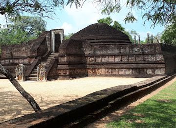 sri-lanka/polonnaruwa-district/attraction/menik-vehera