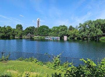 illinois/naperville/attraction/riverwalk-park