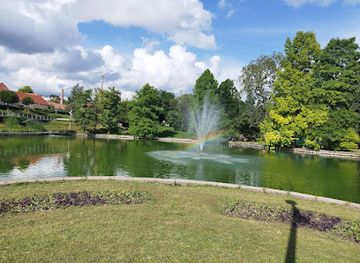 hungary/pecs/attraction/balokany-grove