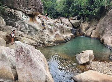 vietnam/nha-trang/attraction/khu-du-lich-ba-ho