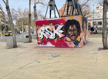 spain/barcelona/poble-sec/attraction/cubo-de-poblesec