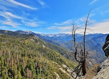 california/sequoia-national-park/attraction/moro-rock