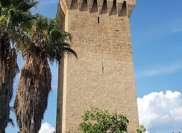 spain/serra-de-tramuntana/attraction/torre-de-paraires