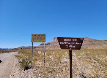 arizona/red-rock-country/attraction/black-hills-rockhound-area