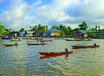 indonesia/south-papua/attraction/lok-baintan-floating-market