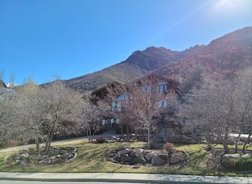 utah/snowbird-ski-resort/attraction/rocky-mouth-trail-head