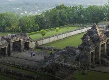 indonesia/yogyakarta/attraction/ratu-boko-temple