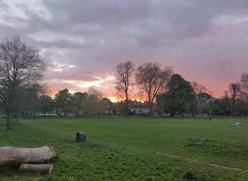 united-kingdom/middlesex/attraction/ealing-common