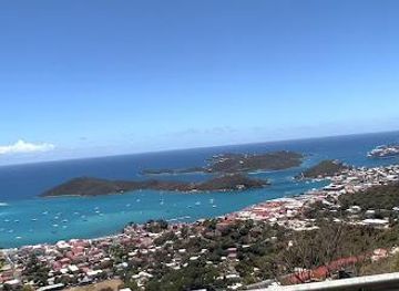 british-virgin-islands/road-town/attraction/valdemar-a-hill-sr-drive-scenic-overlook