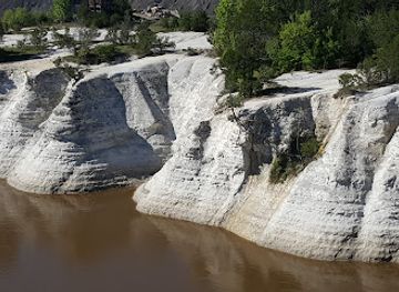 alabama/tombigbee-river/attraction/white-cliffs-of-epes