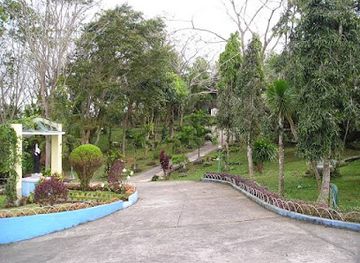 philippines/tagaytay/attraction/tahanan-ng-sta-monica-park