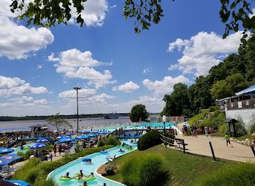 illinois/great-river-road/attraction/raging-rivers-waterpark