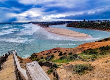 australia/fleurieu-peninsula/attraction/onkaparinga-river-mouth-view-point