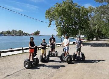 canada/niagara-falls/attraction/niagara-segway