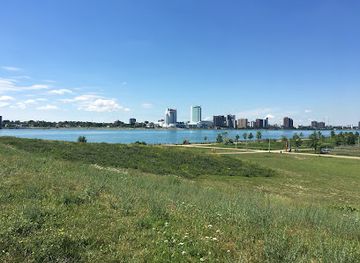 michigan/detroit/attraction/detroit-riverfront-conservancy