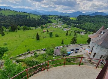 romania/bistrita-nasaud/attraction/crucea-din-pasul-tihuta