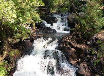 canada/laurentides/attraction/passerelle-du-ruisseau-clair