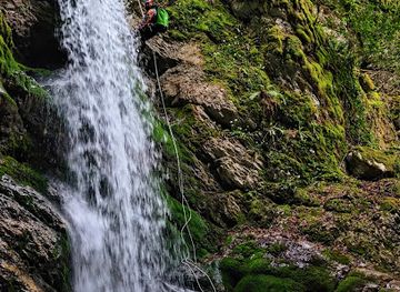 georgia/samegrelo-zemo-svaneti/attraction/georgian-canyoning