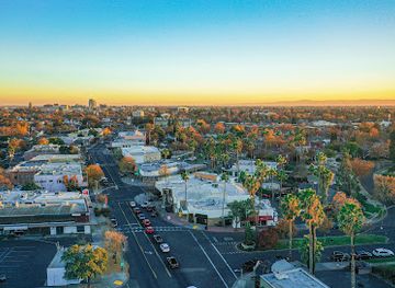 california/stockton/attraction/miracle-mile
