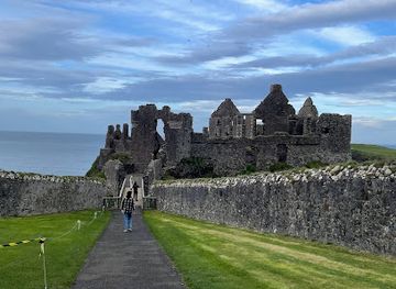 ireland/giant-s-causeway/attraction/the-slot