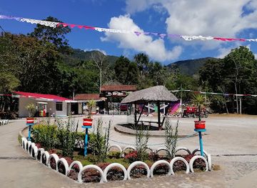 peru/san-martin/attraction/aguas-termales-de-san-mateo-moyobamba