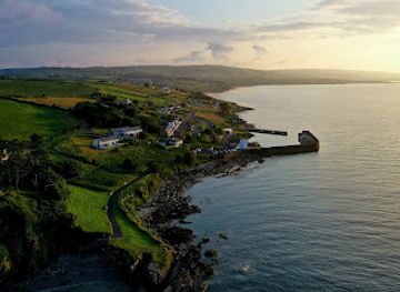 ireland/county-waterford/attraction/the-cove