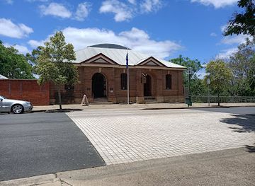 australia/fraser-coast/attraction/bond-store