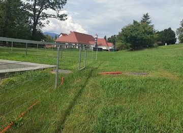 croatia/zagreb/attraction/dvorac-miljana-kulturni-centar